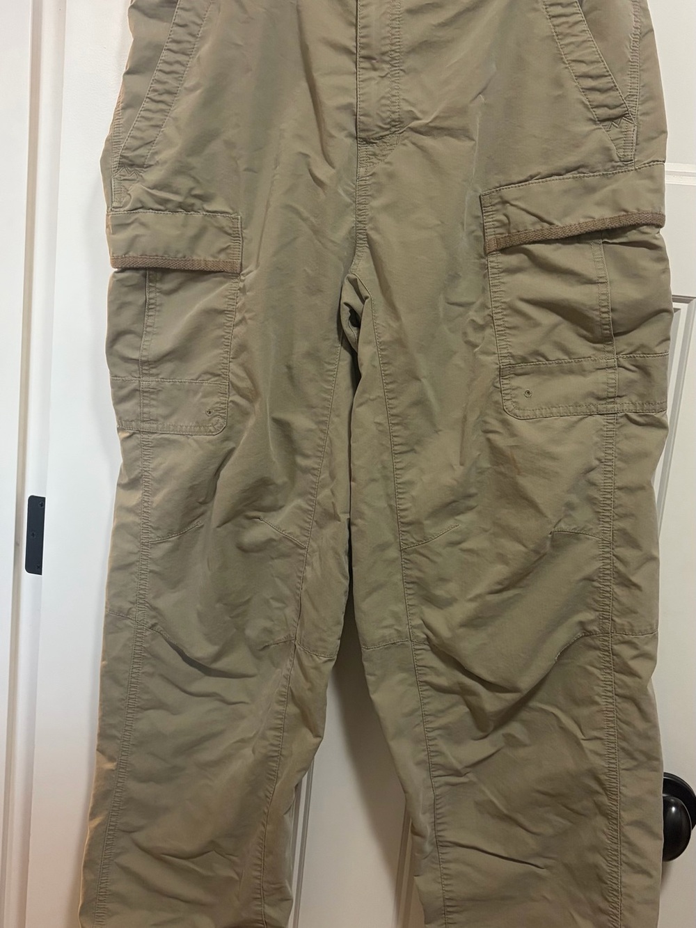 REI Men's Cargo Pants in Khaki Olive